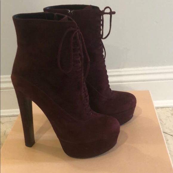 Prada boots. - Picture 3 of 4